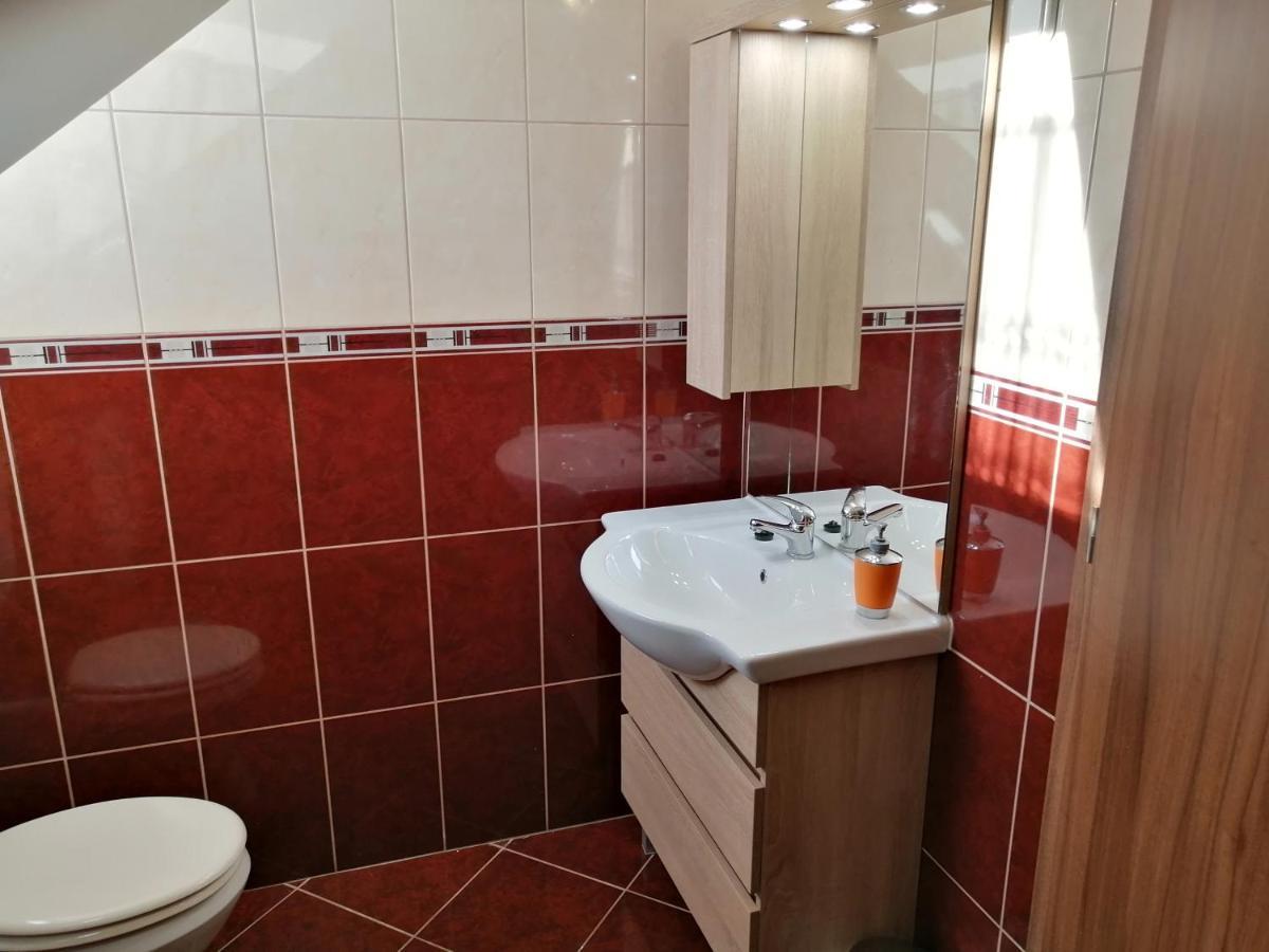 Csipkehaz Apartman Черкеселе Екстер'єр фото