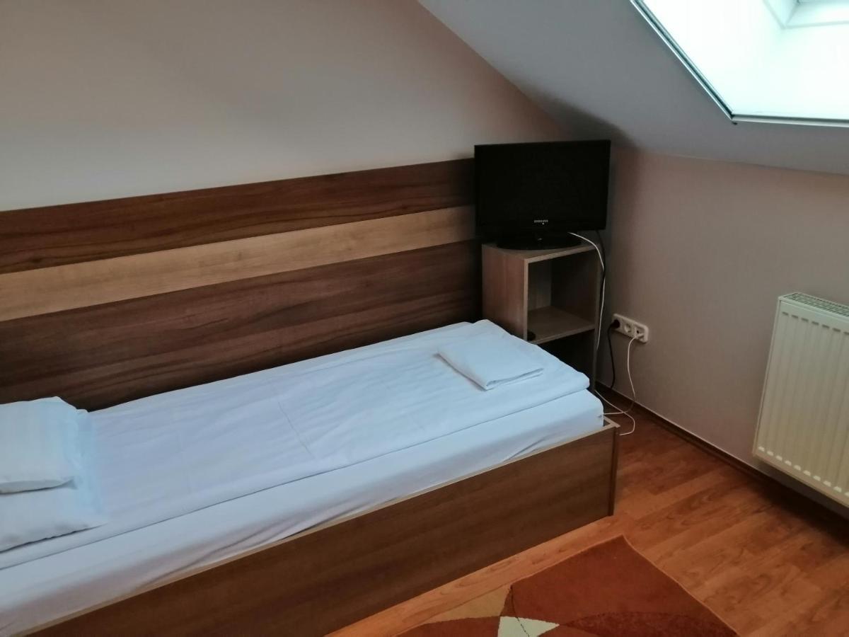Csipkehaz Apartman Черкеселе Екстер'єр фото