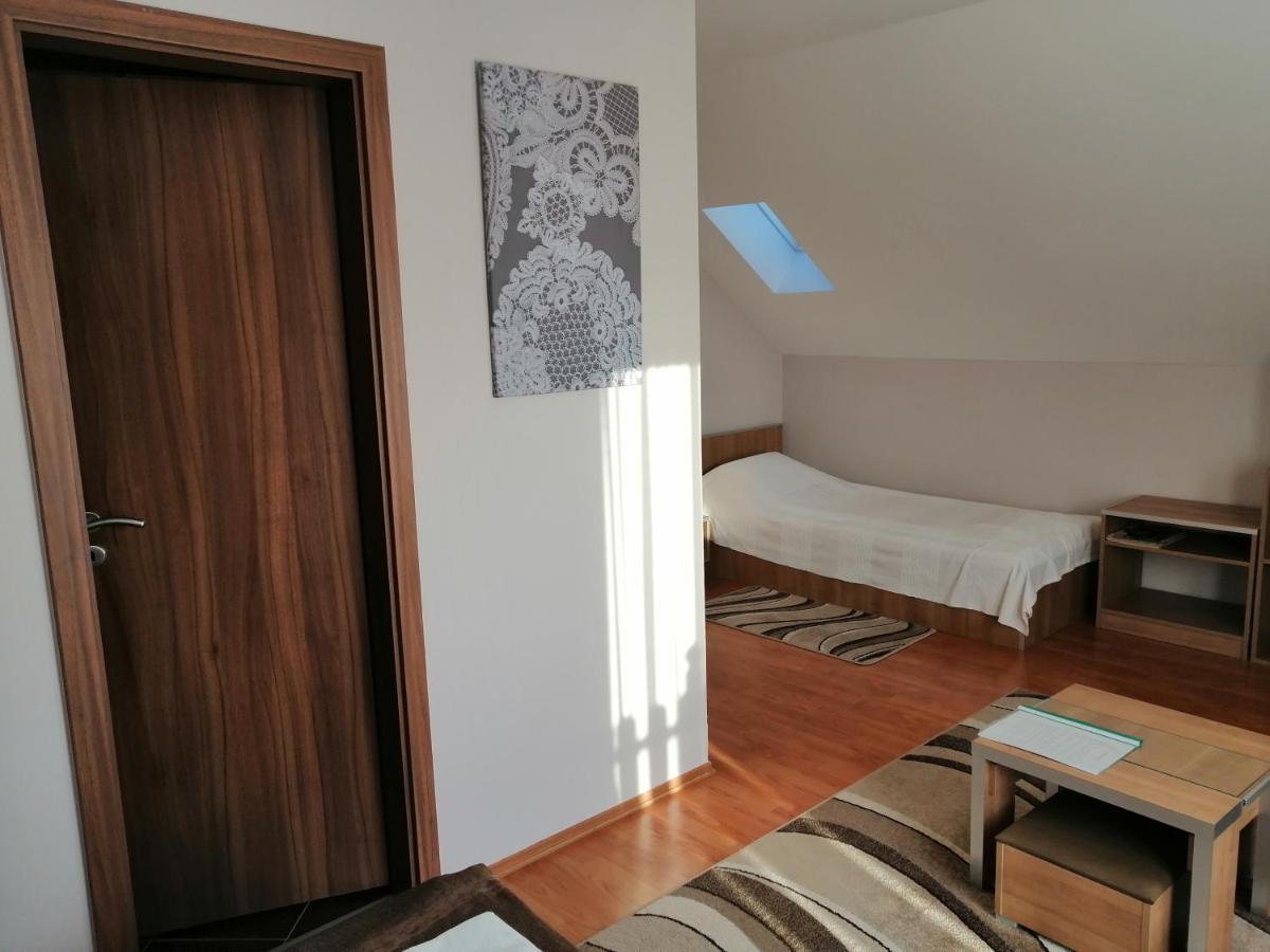 Csipkehaz Apartman Черкеселе Екстер'єр фото