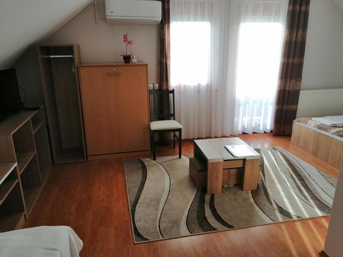 Csipkehaz Apartman Черкеселе Екстер'єр фото