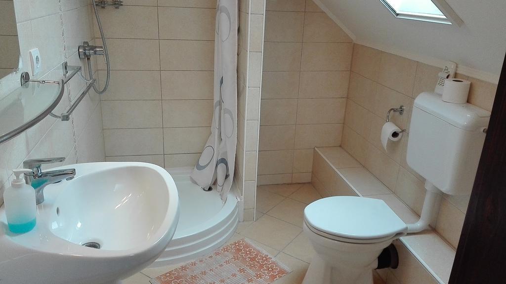 Csipkehaz Apartman Черкеселе Екстер'єр фото