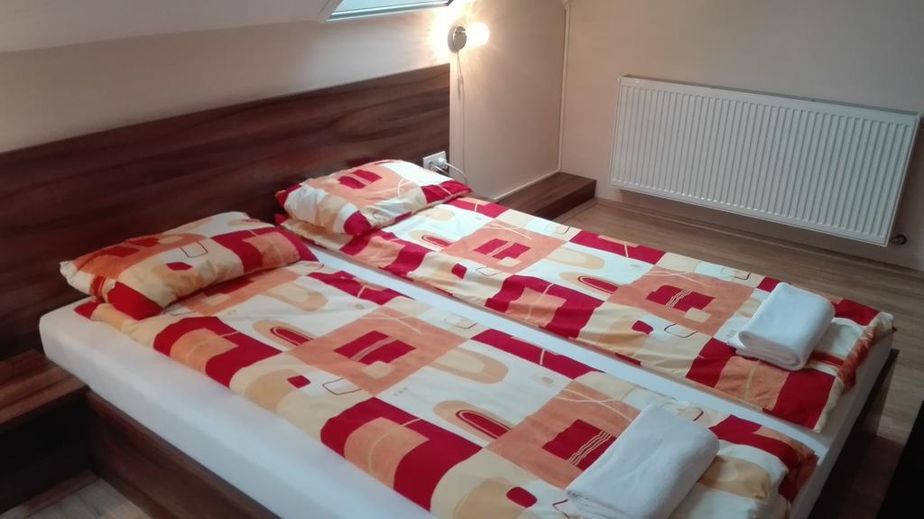 Csipkehaz Apartman Черкеселе Екстер'єр фото
