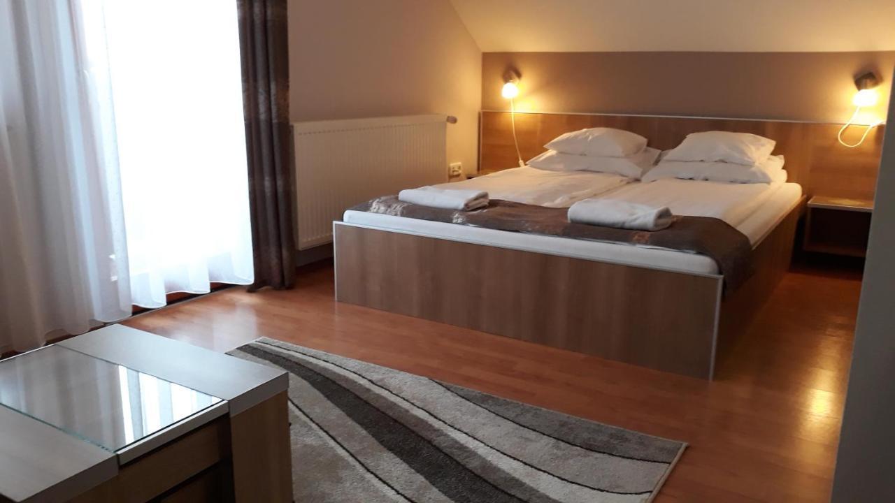 Csipkehaz Apartman Черкеселе Екстер'єр фото